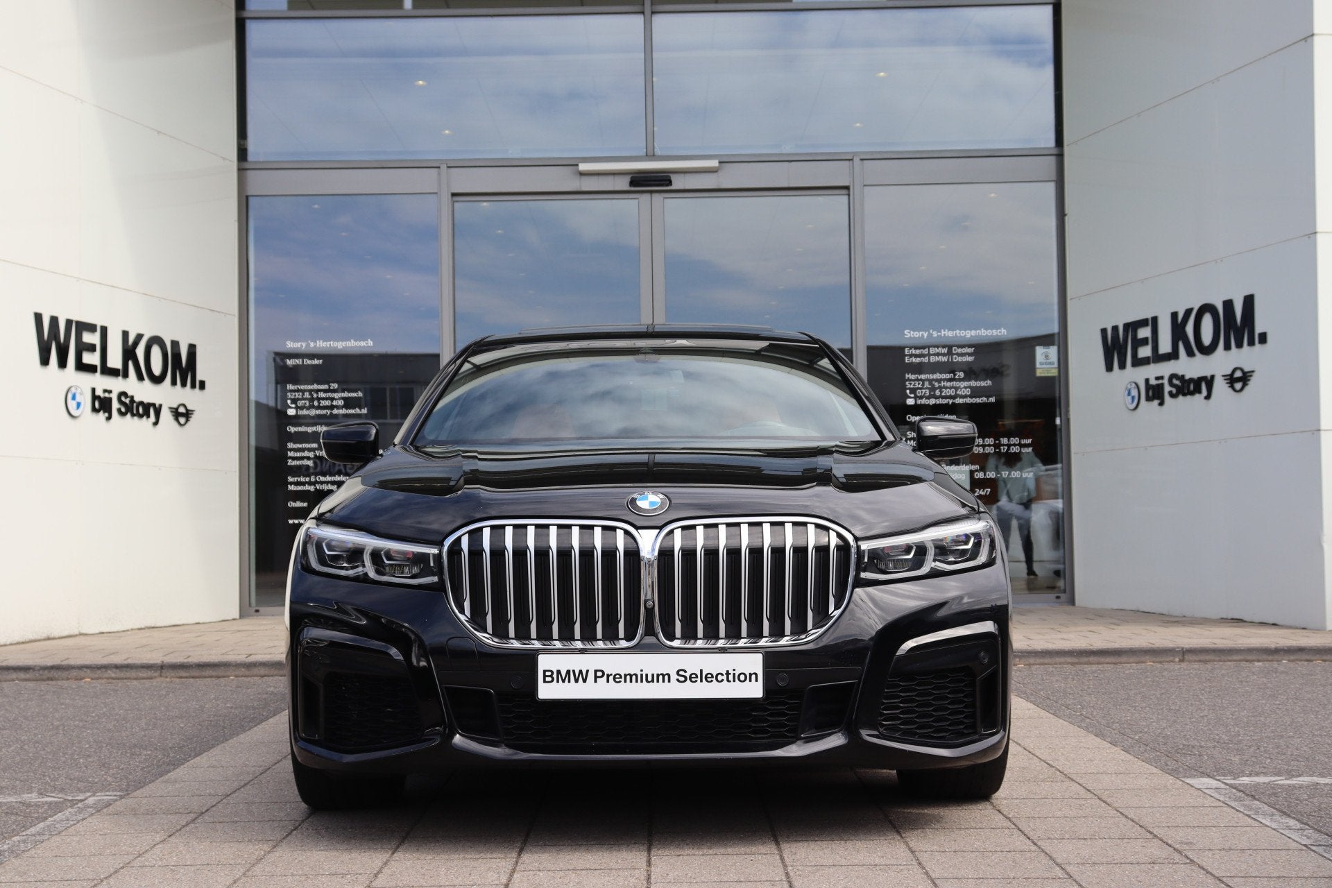 BMW 7 Serie 745e M Sport Automaat / Schuif-kanteldak / Parki, Auto's, BMW, Achterwielaandrijving, Gebruikt, Euro 6, 394 pk