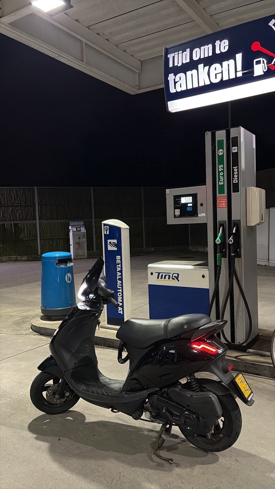 Zip 80cc malossi, Fietsen en Brommers, Scooters | Piaggio, Zip, Ophalen of Verzenden, Zo goed als nieuw, Benzine