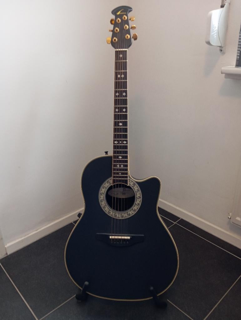 Ovation gitaar, Ophalen, Zo goed als nieuw, Klassieke of Spaanse gitaar, Met (piezo-)element
