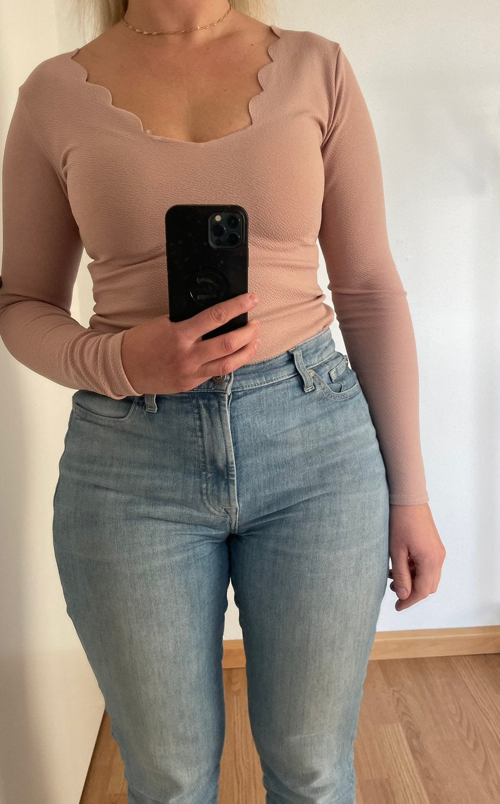 Boohoo body, Beige, Ophalen of Verzenden, Zo goed als nieuw, Lange mouw