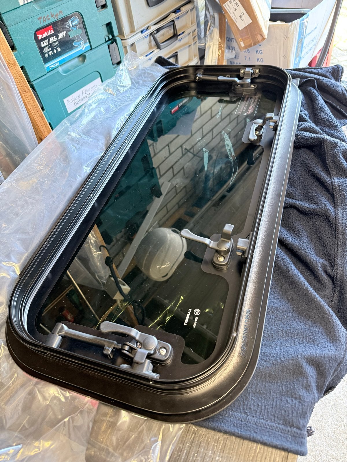 Nieuw camperraam met getemperd glas - 700x300mm, Ophalen of Verzenden, Nieuw