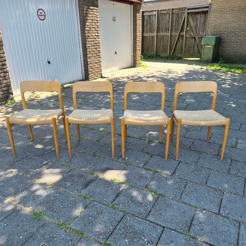 4 Niels Moller vintage stoelen, Ophalen, Gebruikt, Bruin, Vier
