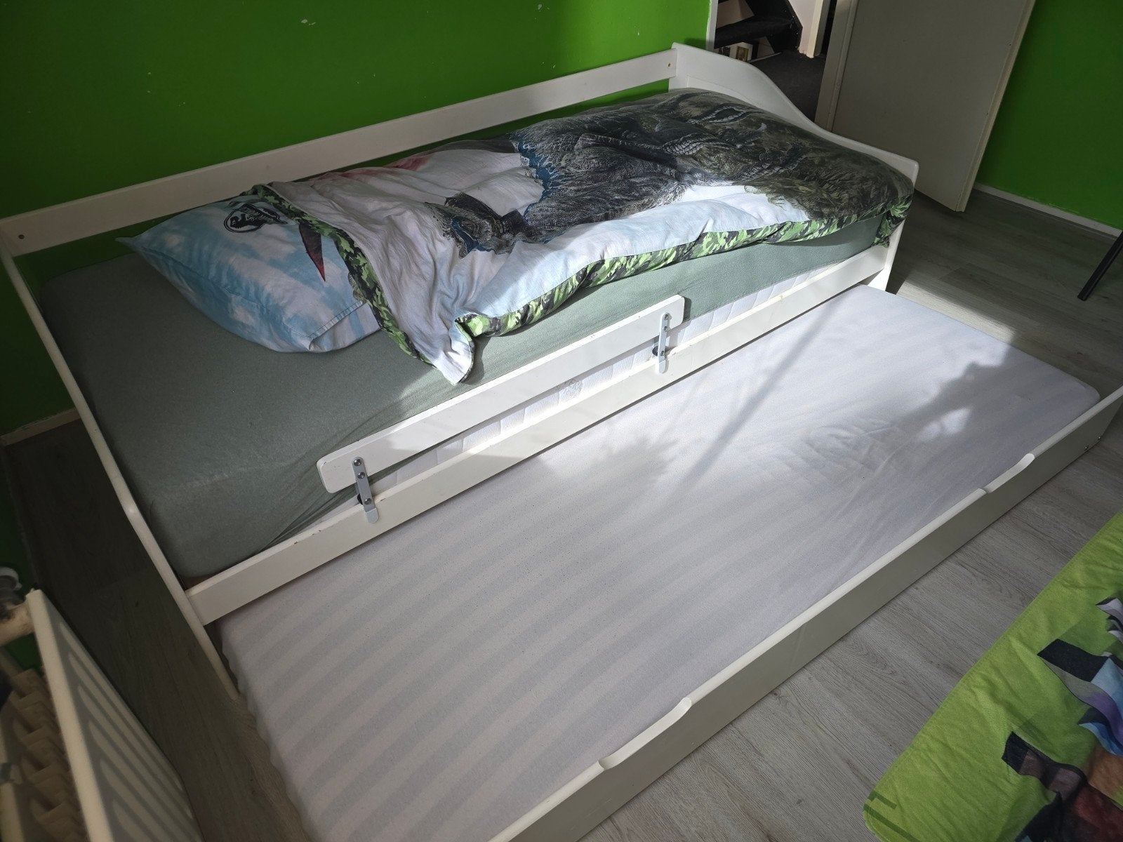 Uitschuifbaar bed met extra slaapplek - Wit, Huis en Inrichting, Ophalen, 90 cm, Modern, functioneel, Wit