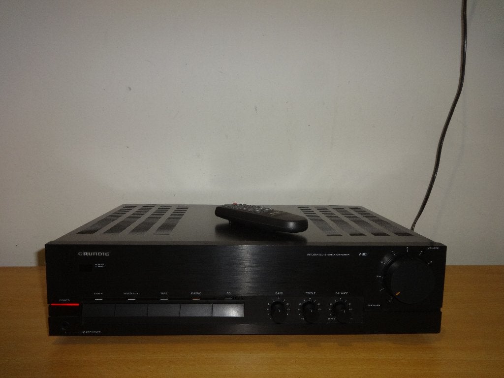 Grundig V301, Overige merken, Ophalen of Verzenden, Zo goed als nieuw, Minder dan 60 watt