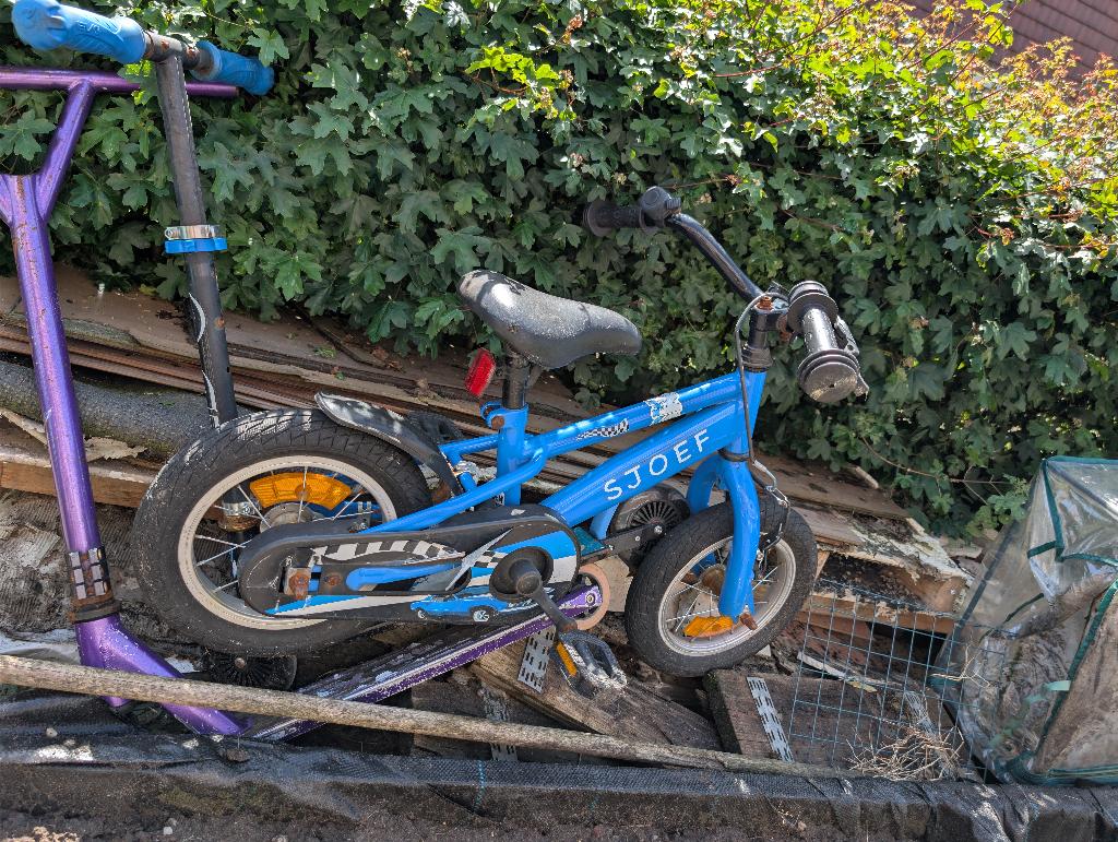 Kinderfiets gratis, Ophalen, Terugtraprem, Zijwieltjes, Gebruikt