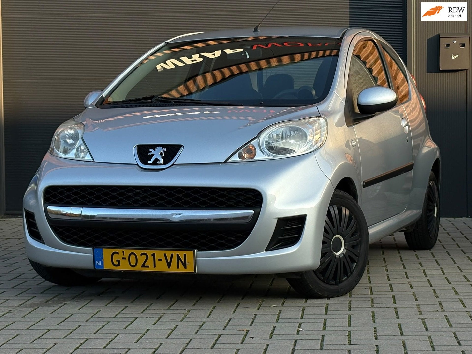 Peugeot 107 1.0-12V Sportium met airco, Auto's, Voorwielaandrijving, Euro 5, Gebruikt, 68 pk