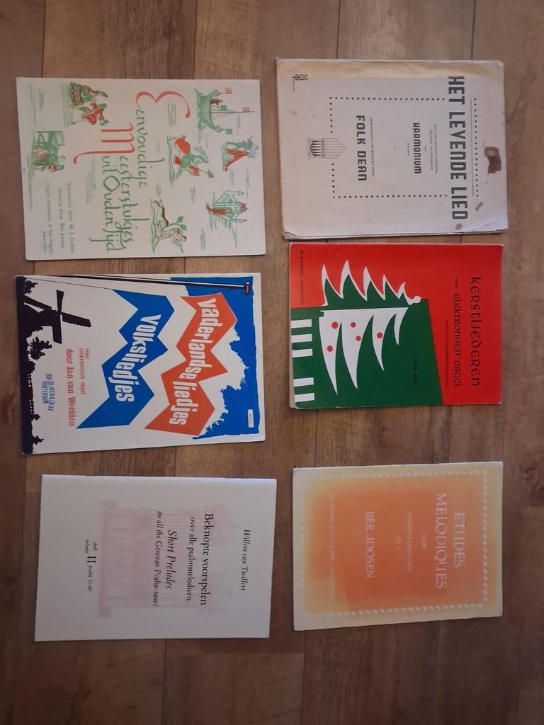 Diverse bladmuziek: volksliedjes, kerstliederen, etudes, Gebruikt, Klassiek, Artiest of Componist, Ophalen
