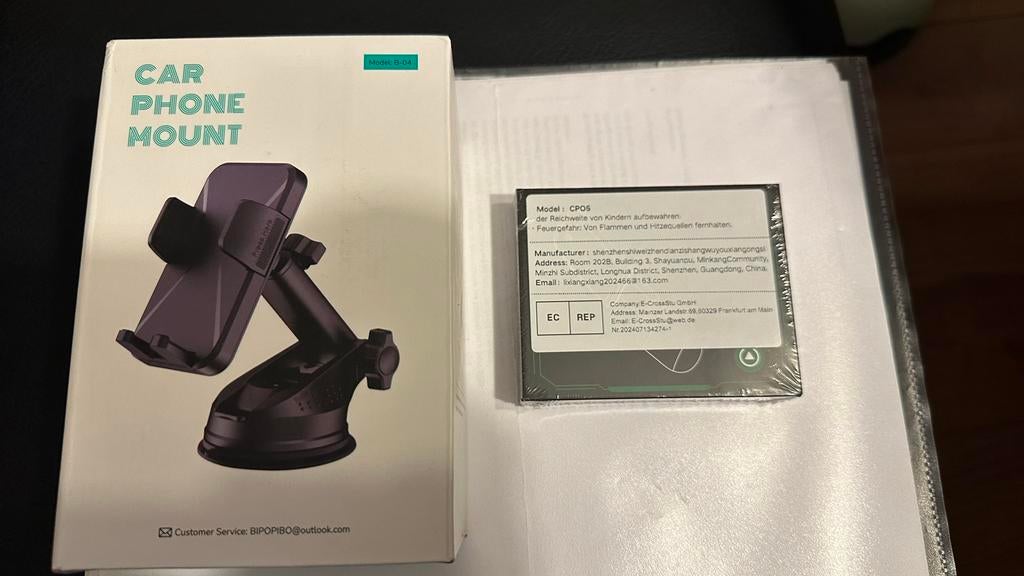 Nieuw in doos, 1x wireless carplay adapter + 1x phonehouder, Ophalen of Verzenden, Nieuw, Auto