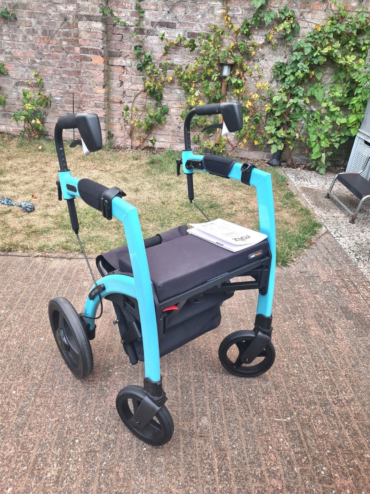 Rollator ROLLZ Motion 3 in 1 rolstoel activity uitvoering, Ophalen, Zo goed als nieuw