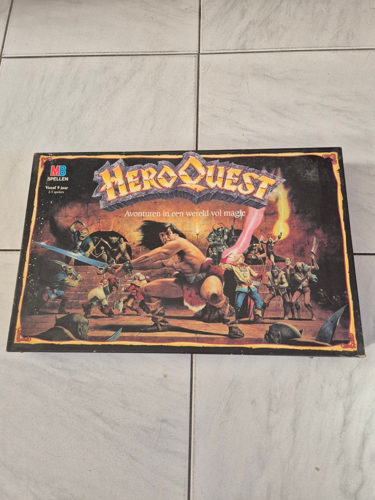 HeroQuest Bordspel - Avonturen in een wereld vol magie, Drie of vier spelers, Ophalen, Gebruikt