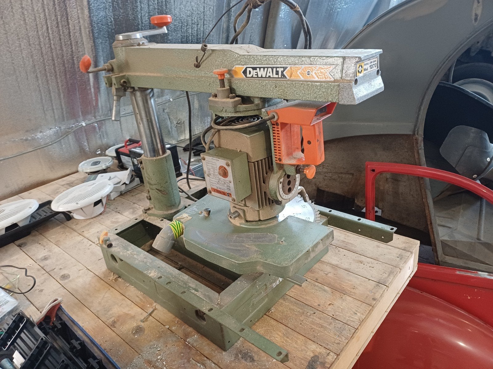 DeWalt Radiaalzaag Model 1370, Doe-het-zelf en Verbouw, Gebruikt, DeWalt, 70 mm of meer, Ophalen of Verzenden