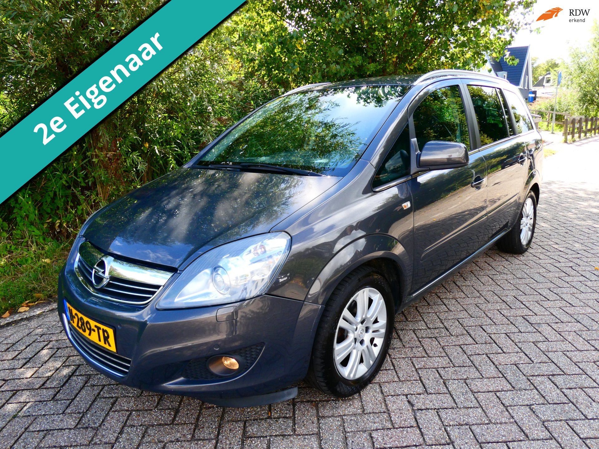Opel Zafira 1.8 Cosmo 140pk 7-Persoons Clima Cruise Navi Tre, Voorwielaandrijving, Euro 5, Stof, Gebruikt