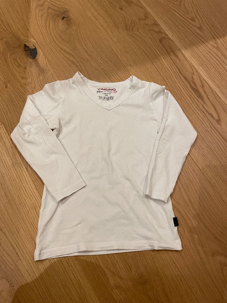 Shirt wit lange mouw maat 110 / 116 Vingino, Kinderen en Baby's, Kinderkleding | Maat 116, Ophalen, Zo goed als nieuw, Vingino