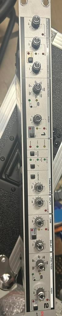 Crossover Phonic pcr2213, Ophalen of Verzenden, Zo goed als nieuw