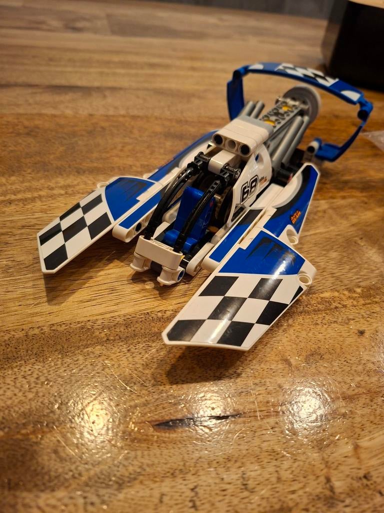 Lego Technic watervliegtuig-racer 42045, Kinderen en Baby's, Speelgoed | Duplo en Lego, Lego, Compleet, Ophalen of Verzenden, Zo goed als nieuw