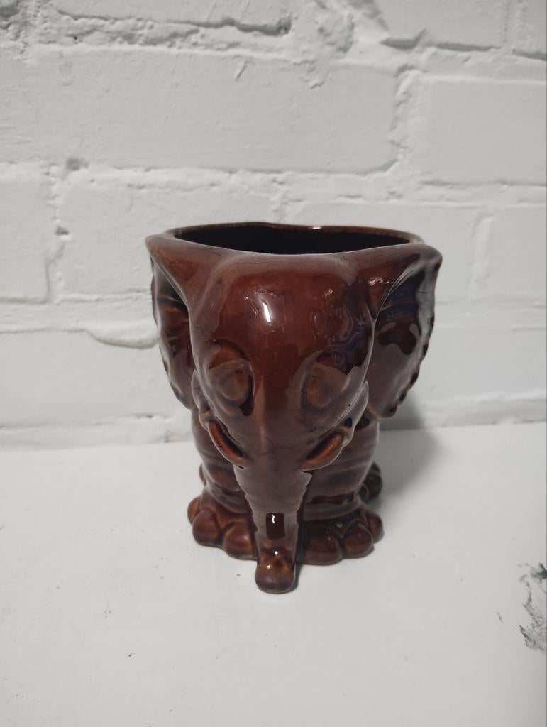 Leuke bloempot in de vorm van een olifant, Tuin en Terras, Bloempotten, Gebruikt, Binnen, Ophalen of Verzenden, Overige vormen