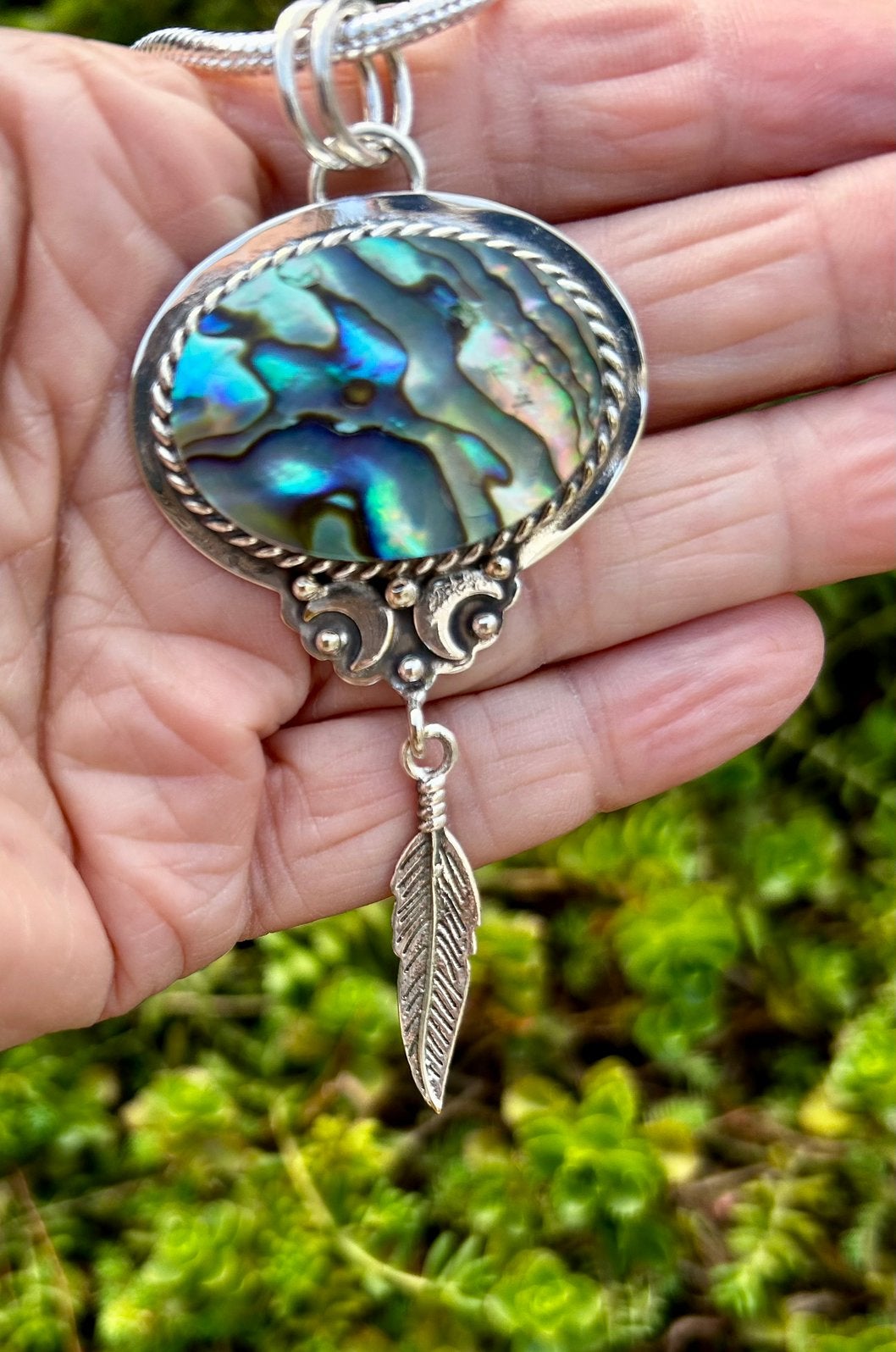 Grote abalone hanger met veertje 925, Ophalen of Verzenden, Zo goed als nieuw, Zilver