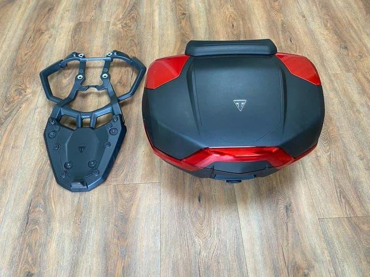 Topkoffer Triumph Sport compleet met bagagerek, Motoren, Accessoires | Koffers en Tassen, Ophalen, Zo goed als nieuw