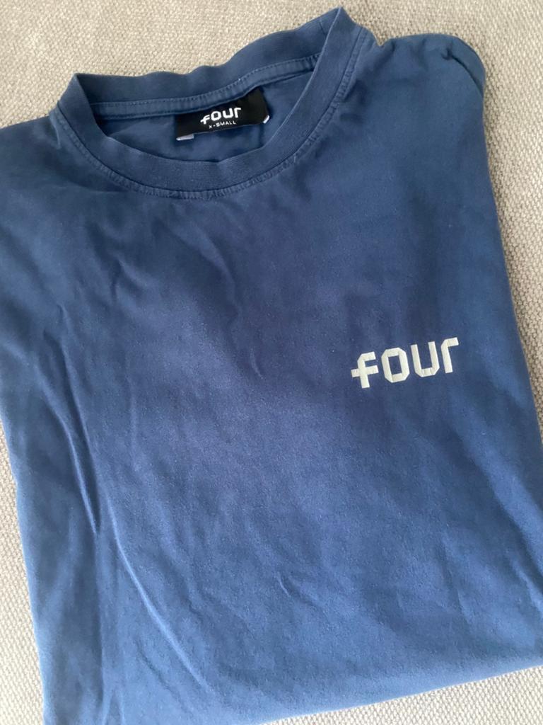 Four shirt limited edition maat X small, Ophalen of Verzenden, Zo goed als nieuw, Maat 46 (S) of kleiner