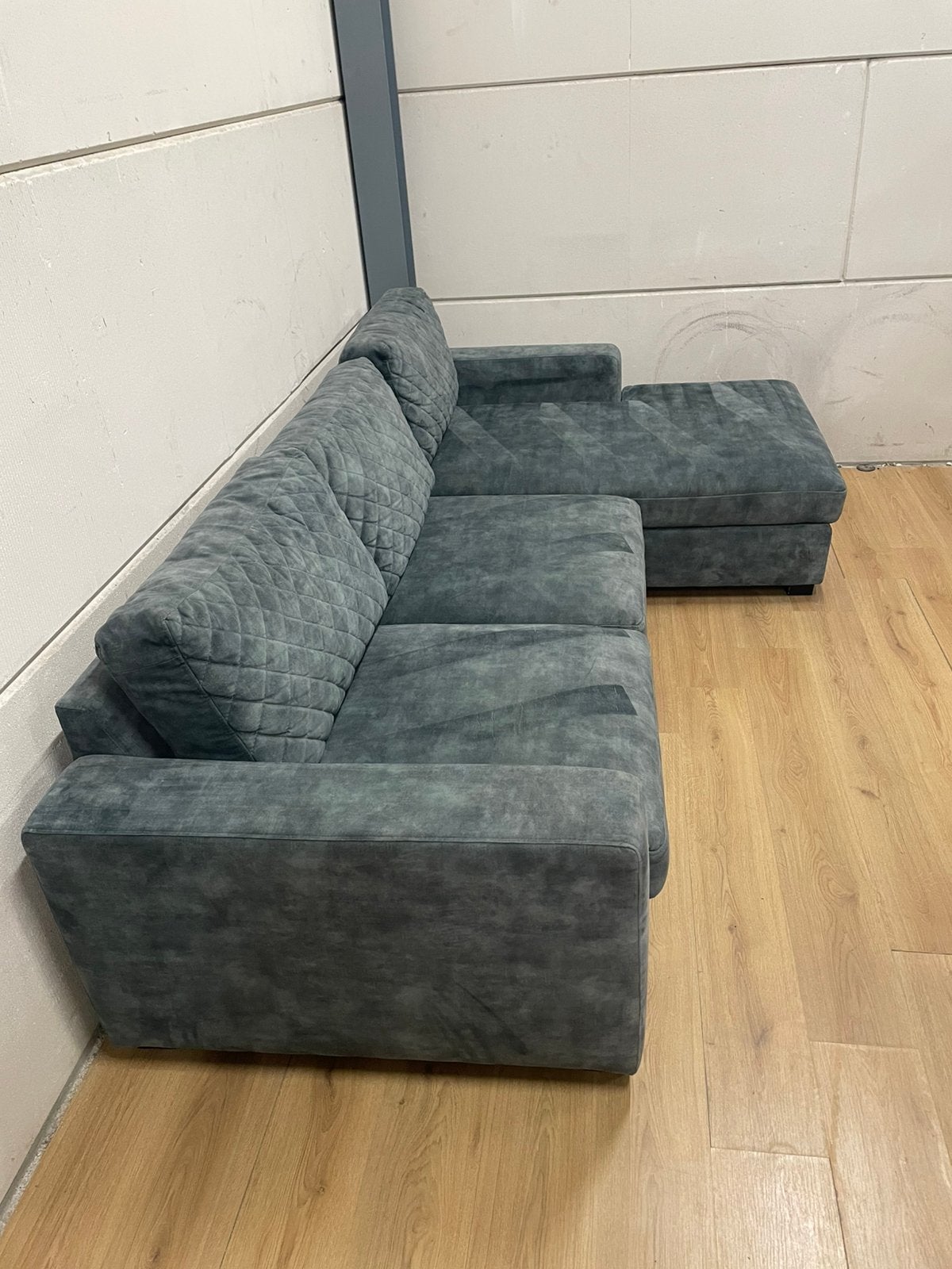 Mooie luxe groen blauwe velvet hoekbank urban sofa GEREINIGD, Huis en Inrichting, Ophalen, 250 tot 300 cm, Luxe, Hoekbank