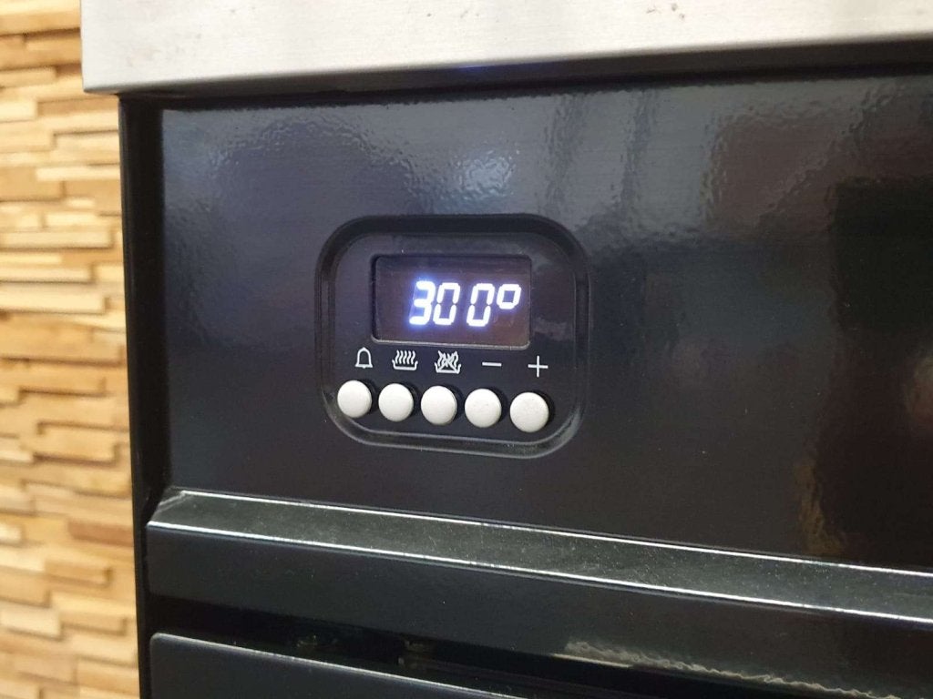 Luxe Boretti Fornuis 80cm hoogglans zwart rvs 300 C oven, Niet ingevuld, 60 cm of meer, Niet ingevuld, Ophalen of Verzenden