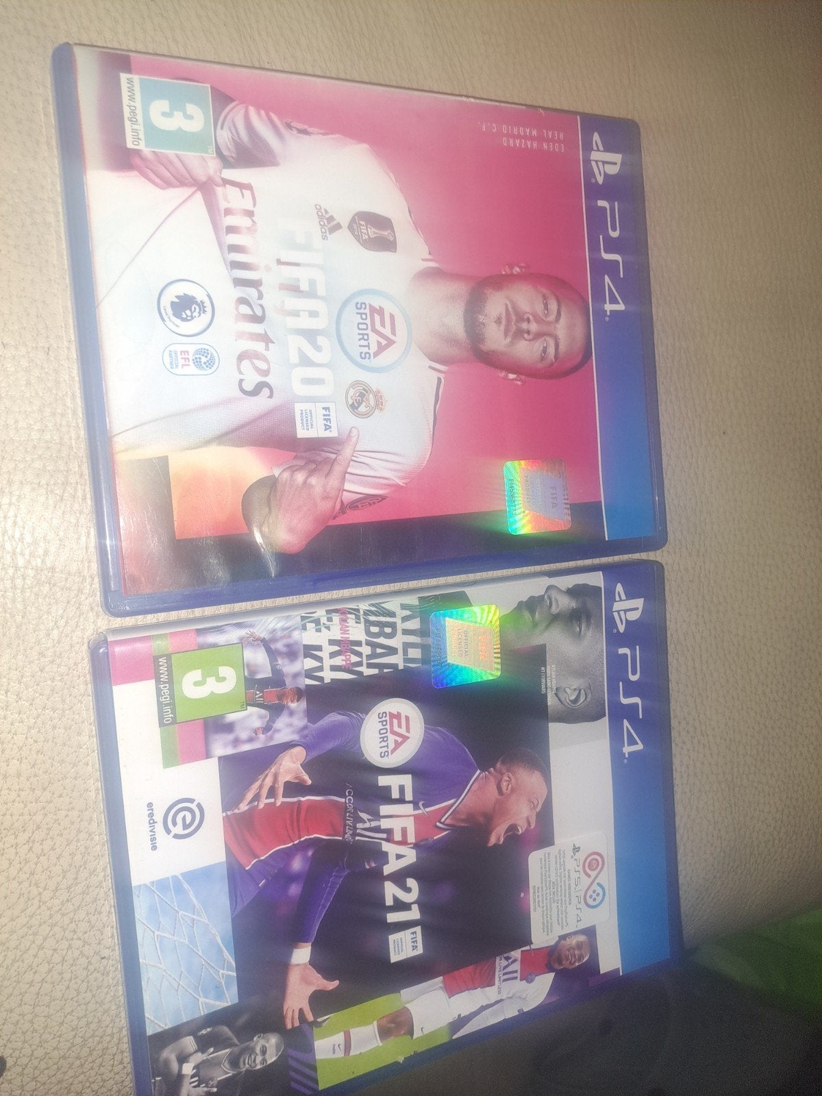 FIFA 20 en FIFA 21 voor PS4 - Voetbalgames Bundel, Ophalen of Verzenden, Gebruikt, Met games