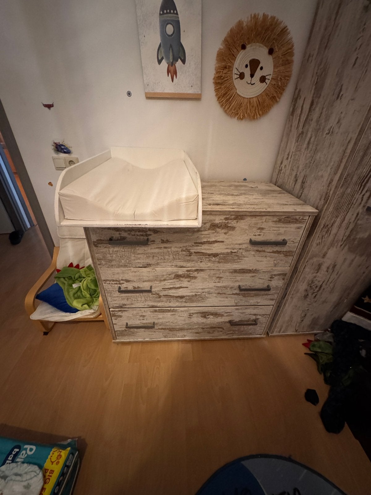 Commode met ligplank voor verschoonmatje, Ophalen, Zo goed als nieuw