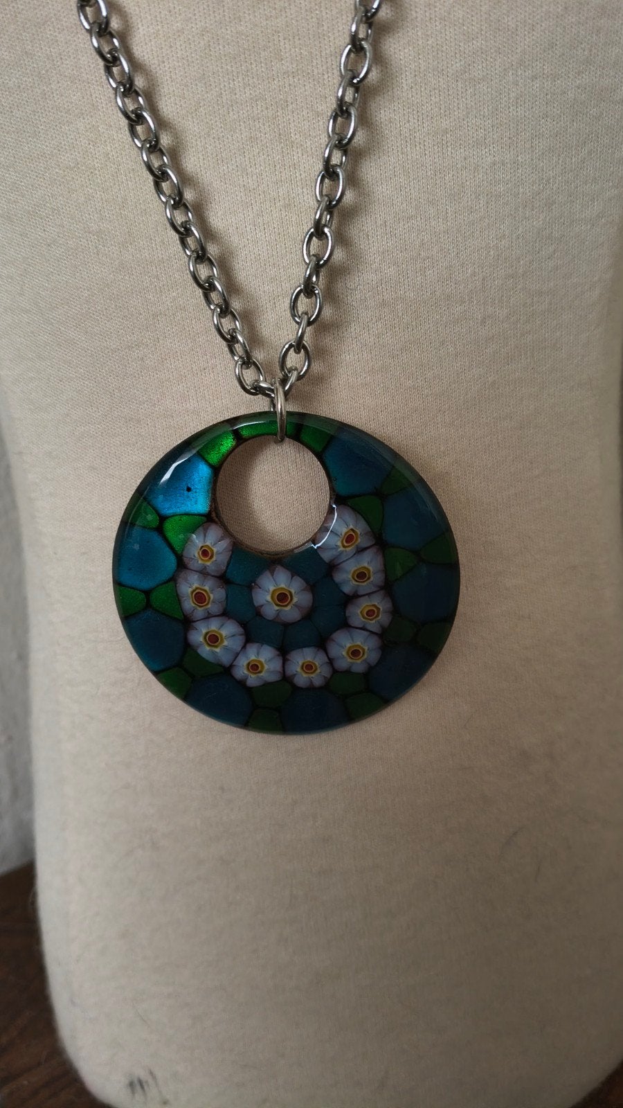 Vintage ketting jaren 70/80 met geëmailleerde hanger, Sieraden, Tassen en Uiterlijk, Gebruikt, Overige kleuren, Ophalen of Verzenden