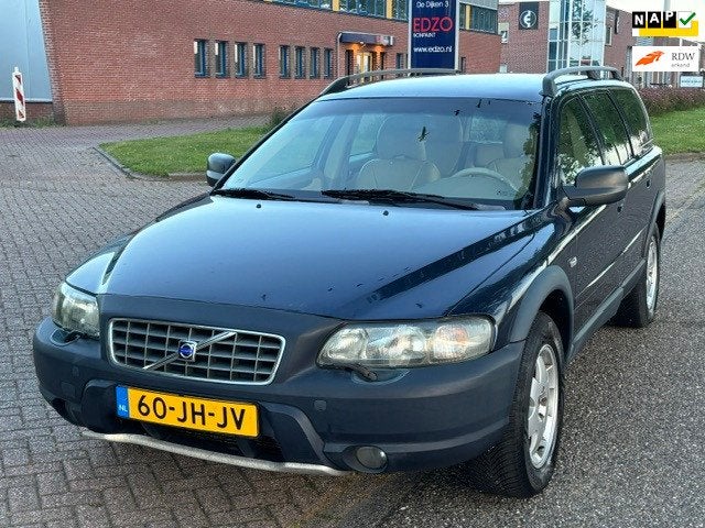 Volvo V70 Cross Country 2.4 T Comfort Line ECC Audio/Navigat, 1636 kg, Beige, Blauw, Vierwielaandrijving