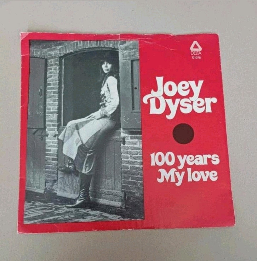 Joey Dyser - 100 Years, Beschermende buitenhoes, Ophalen of Verzenden, Gebruikt, Pop