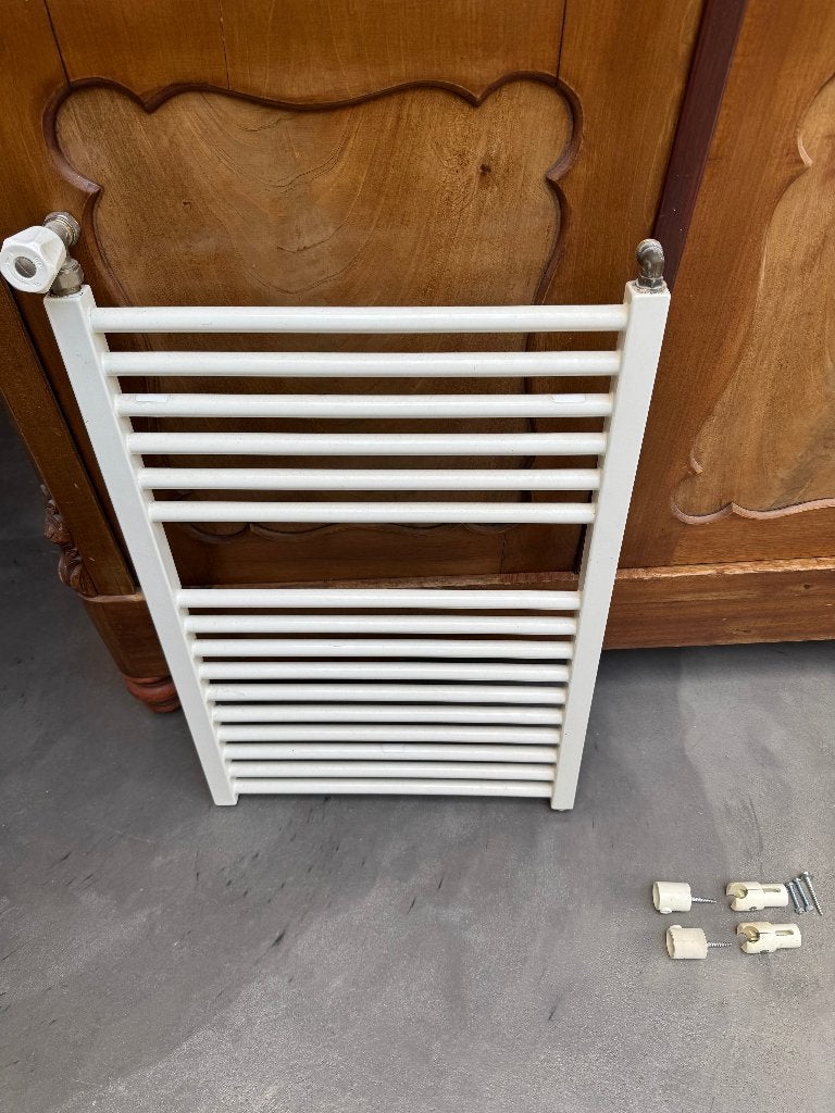 Radiator, Doe-het-zelf en Verbouw, Verwarming en Radiatoren, Ophalen, 30 tot 80 cm, Radiator, Zo goed als nieuw