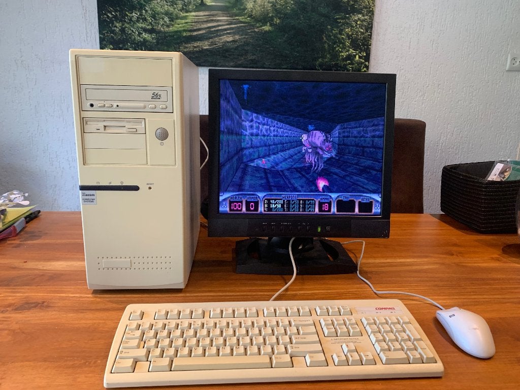 Nette Pentium 2 Windows 98 computer, leuk voor retro spellen, Computers en Software, Vintage Computers, Ophalen of Verzenden
