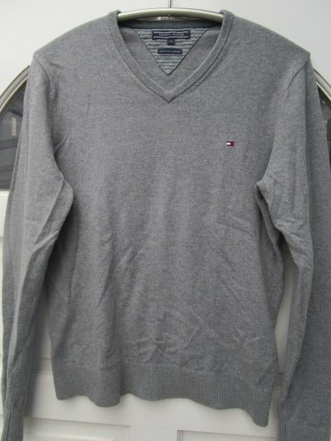 Keurige Tommy Hilfiger v-hals trui met cashmere maat M, Ophalen, Maat 48/50 (M), Tommy Hilfiger, Zo goed als nieuw