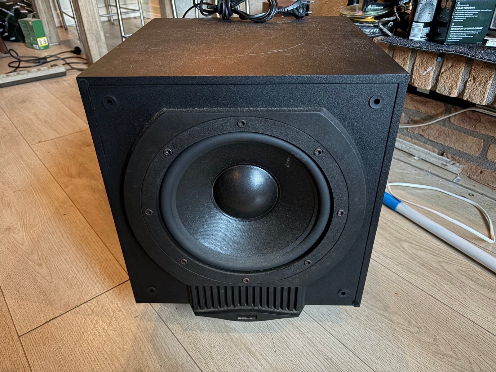 B&W Solid Solutions PB100 Subwoofer - Krachtige Bass