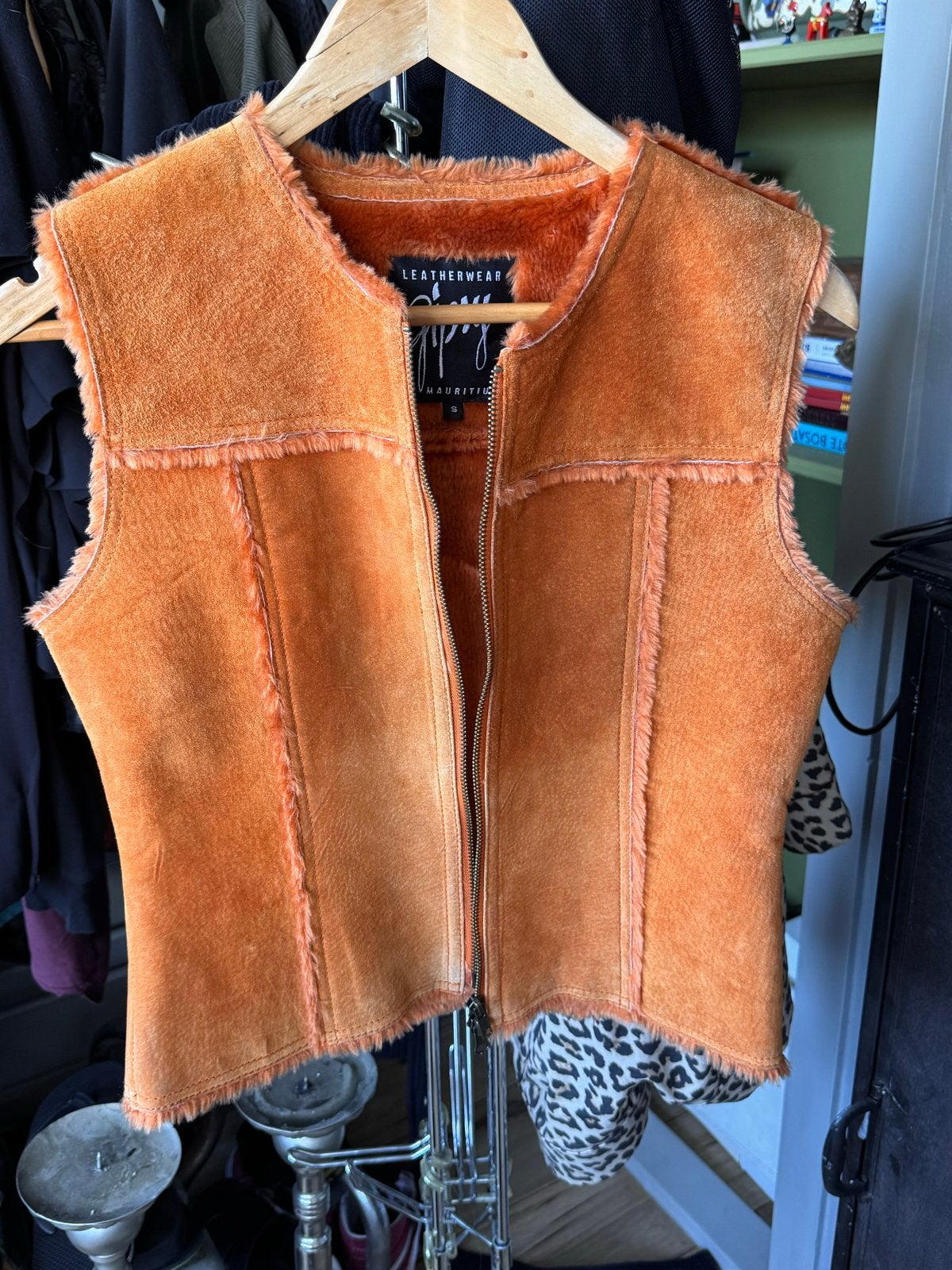 Oranje suède gilet van Gipsy by Mauritius, Ophalen of Verzenden, Gedragen