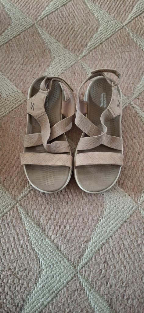 Skechers,Nieuw! Maat 39, Skechers, Beige, Nieuw, Sandalen of Muiltjes
