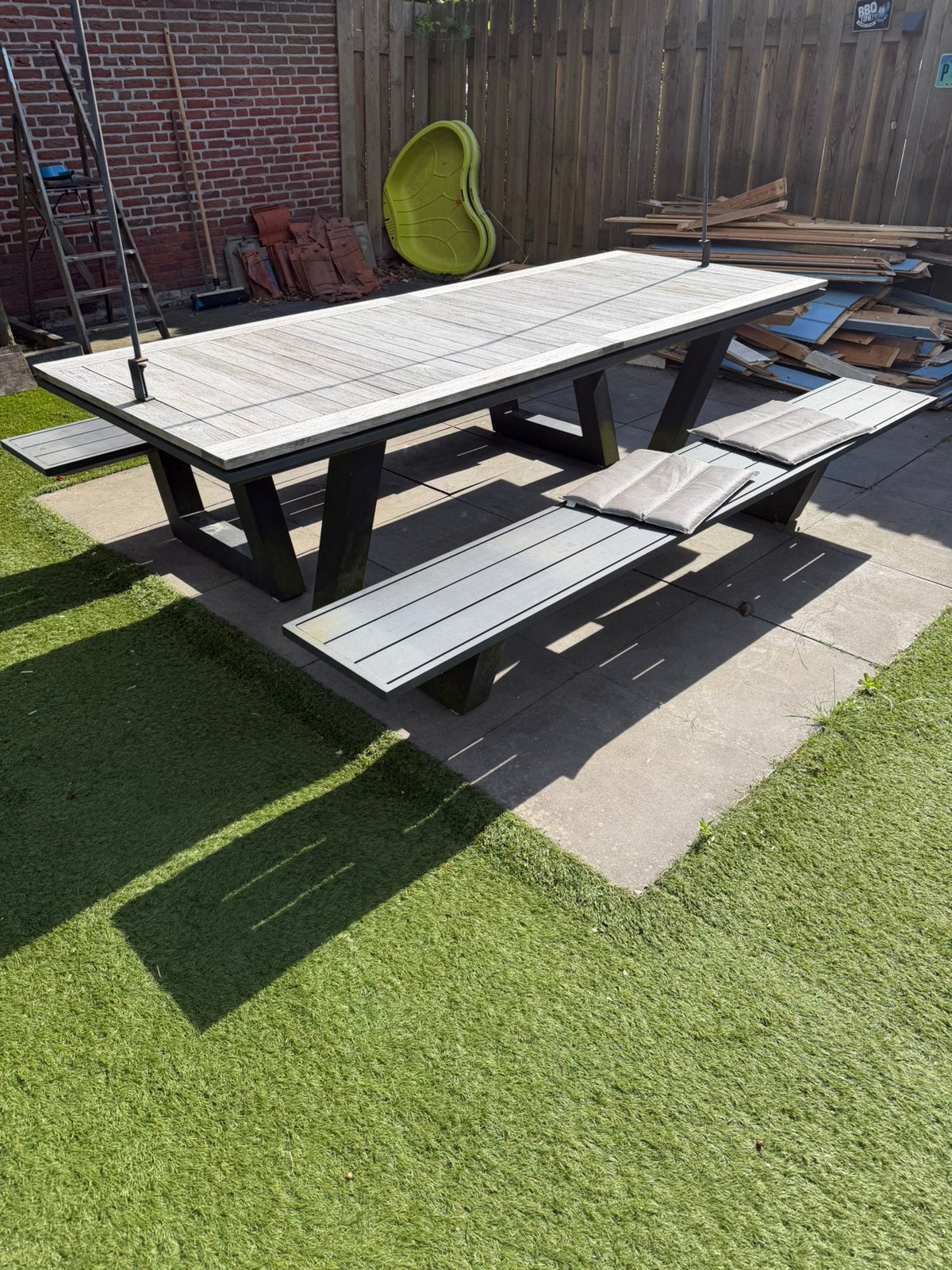 Robuuste picknicktafel met banken te koop, Tuin en Terras, Picknicktafels, Zo goed als nieuw, Rechthoekig, Hout, Ophalen