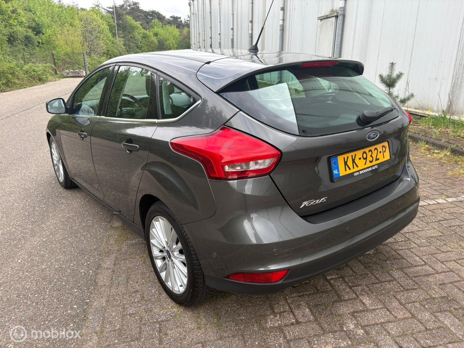 Foto 3 van Ford Focus 1.0 Titanium | Nieuwe Distributieriem
