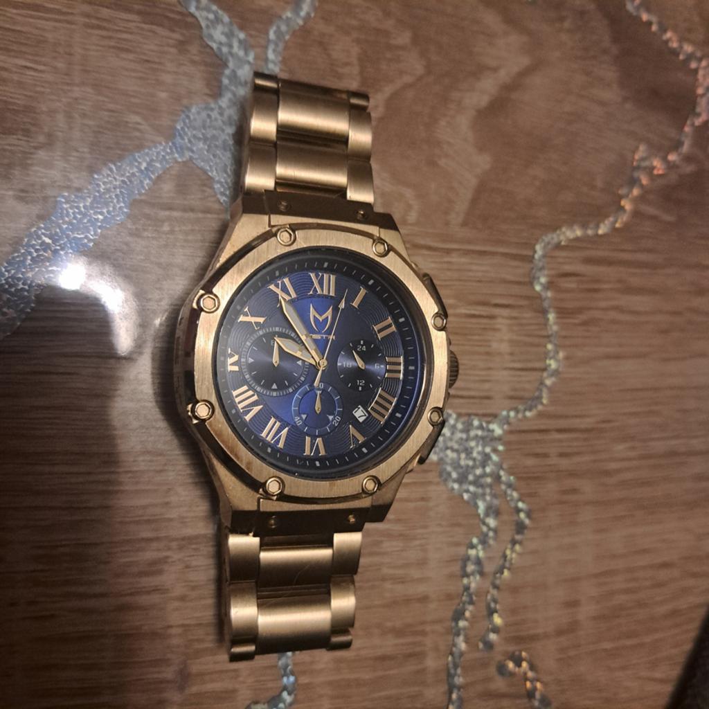 Gouden horloge met blauwe wijzerplaat - Mister, Sieraden, Tassen en Uiterlijk, Horloges | Heren, Overige merken, Staal, Gebruikt