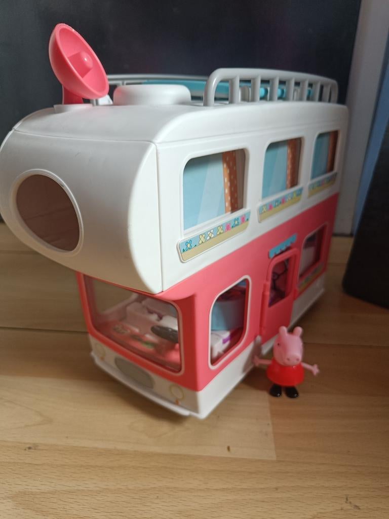 Speelgoed Peppa Big Camper met figuren en accessoires, Kinderen en Baby's, Speelgoed | Overig, Ophalen, Gebruikt, Jongen of Meisje
