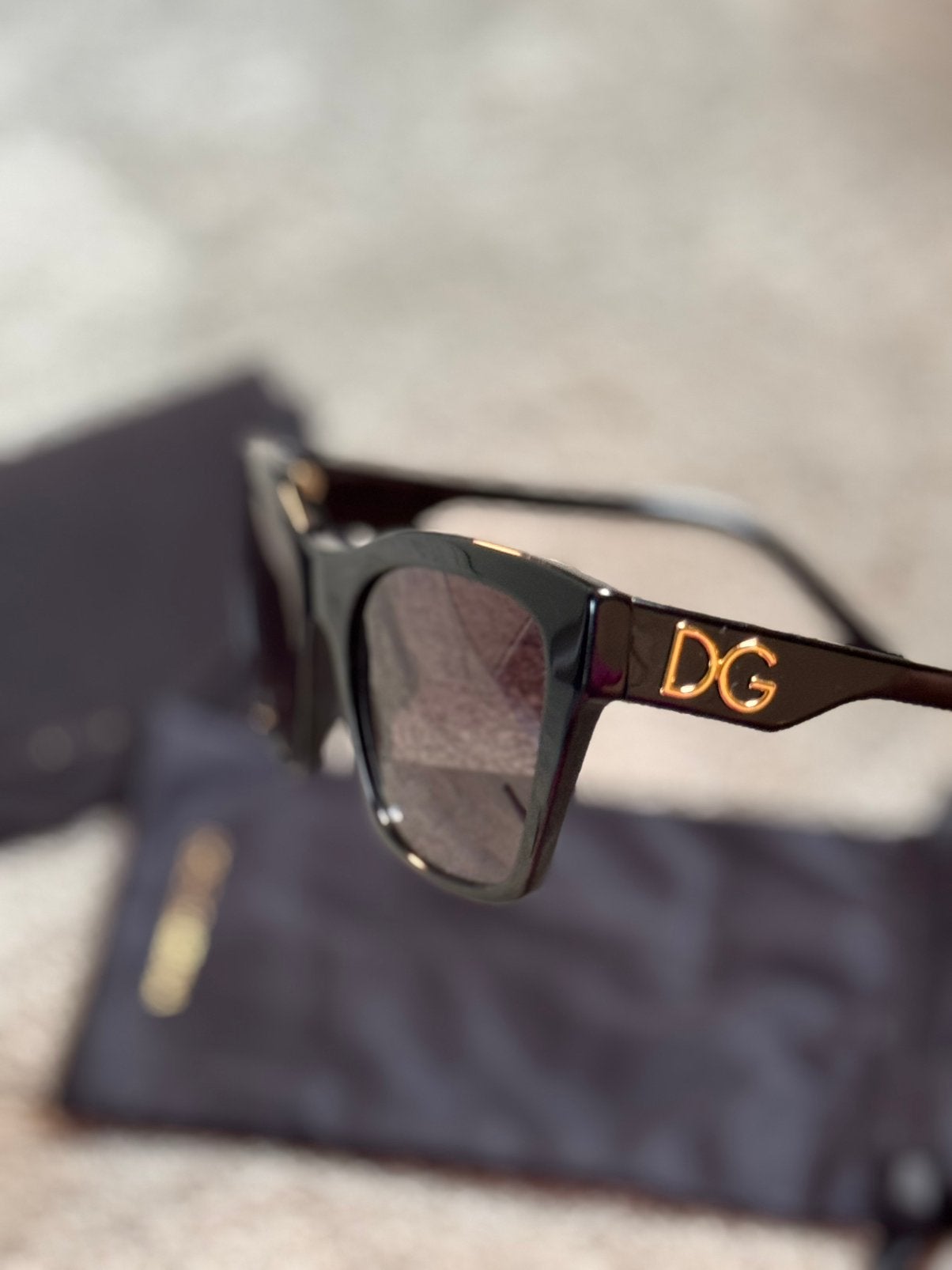 D&G zonnebril dames, Ophalen, Zo goed als nieuw, Zwart, Overige merken
