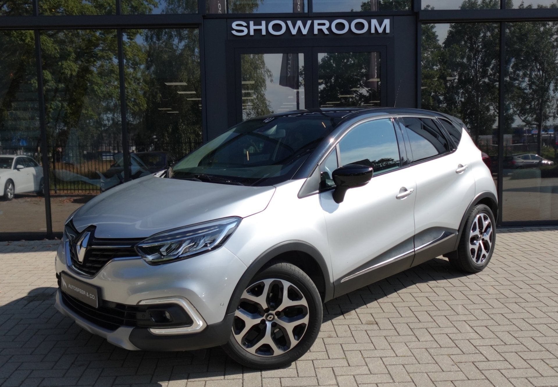 Renault Captur 0.9 TCe Intens CAM KEYLESS PDC NAVI, Auto's, Voorwielaandrijving, Gebruikt, Origineel Nederlands, Handgeschakeld