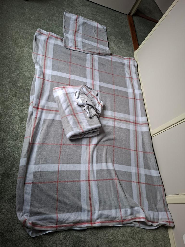 2x fleeche  overtrekset  140x200cm, Huis en Inrichting, Ophalen of Verzenden, Zo goed als nieuw, Eenpersoons, Wit