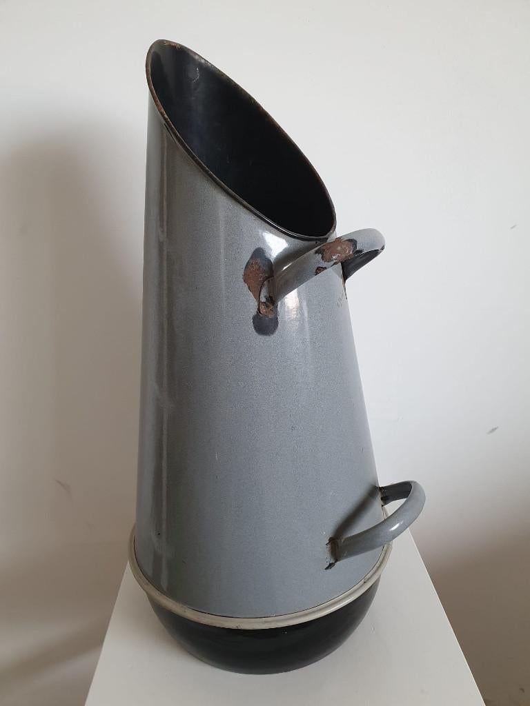 Kolenkit van emaille zwart/grijs met rubberen rand, Antiek en Kunst, Antiek | Emaille, Ophalen