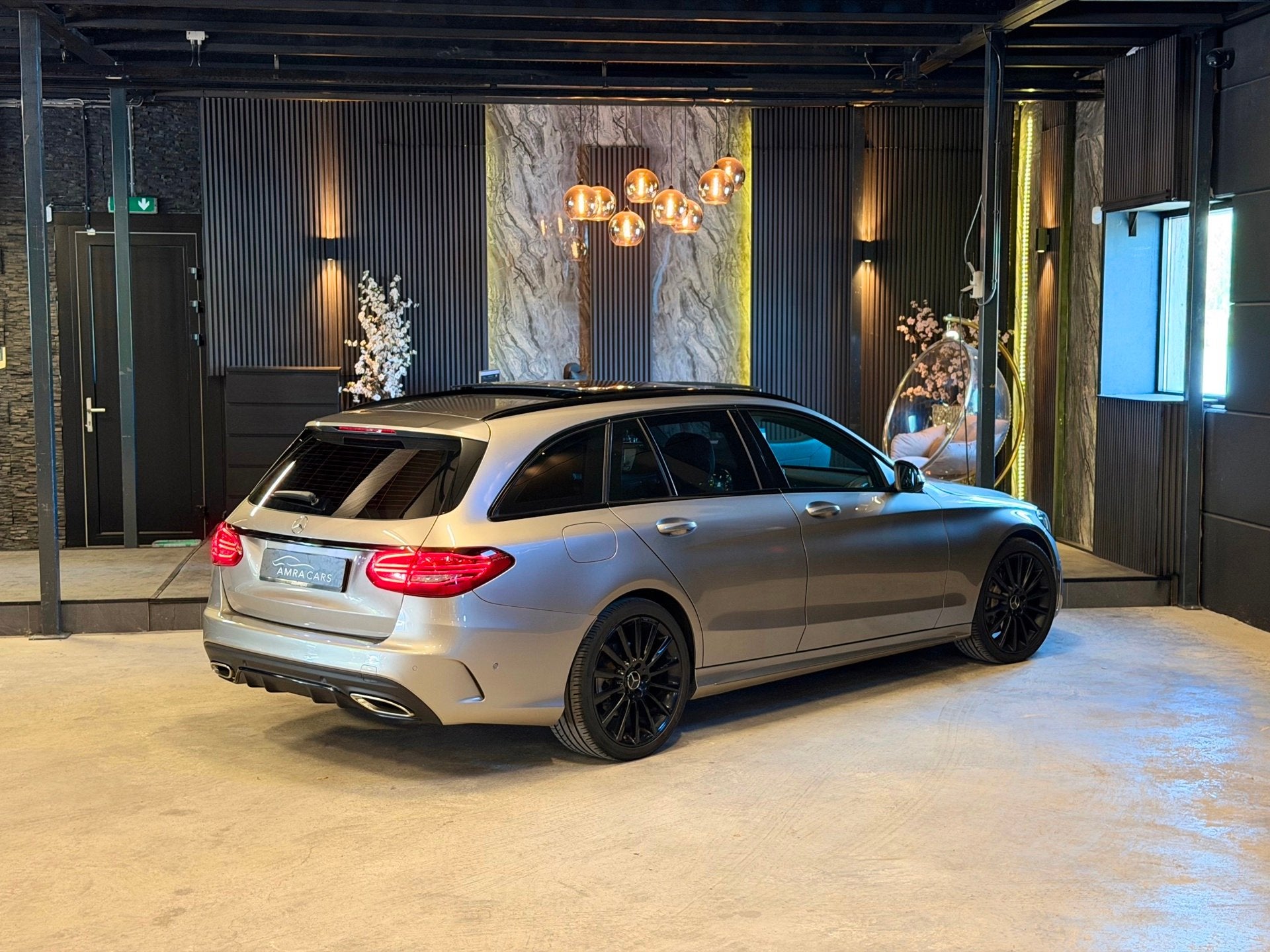 Mercedes-Benz C-klasse Estate 200 AMG|BURMESTER|SFEERVERLICH, Automaat, Euro 6, 4 cilinders, Origineel Nederlands