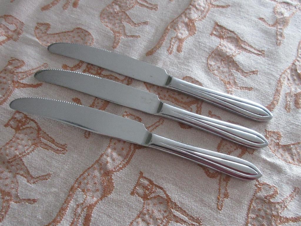 Amefa 3 Dinermessen voor € 4,50, Huis en Inrichting, Keuken | Bestek, Ophalen of Verzenden, Gebruikt, Rvs of Chroom, Vaatwasserbestendig