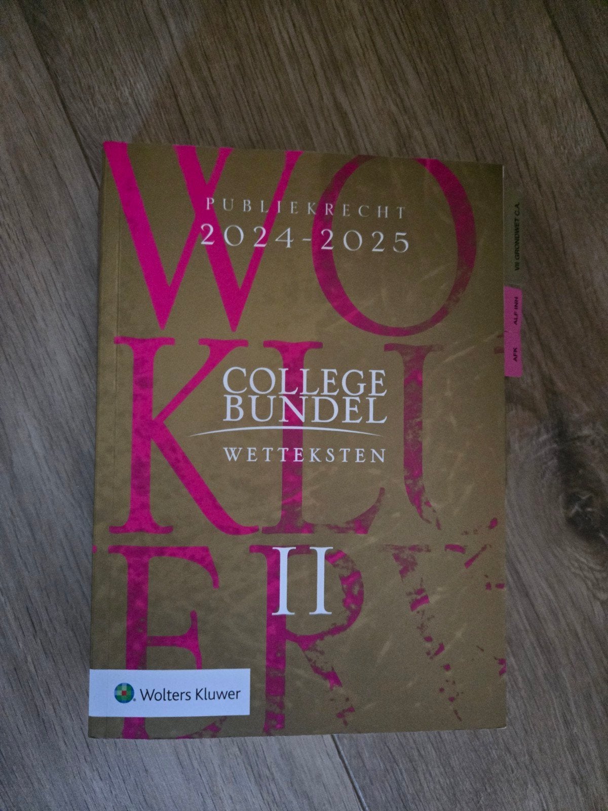 Collegebundel Publiekrecht 2024-2025 Wolters Kluwer, Boeken, Zo goed als nieuw, Wolters Kluwer, Gamma, HBO