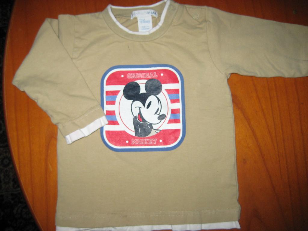 Beige shirt, 74, H+M Disney, Kinderen en Baby's, Babykleding | Maat 74, Ophalen of Verzenden, Zo goed als nieuw, Jongetje, Shirtje of Longsleeve