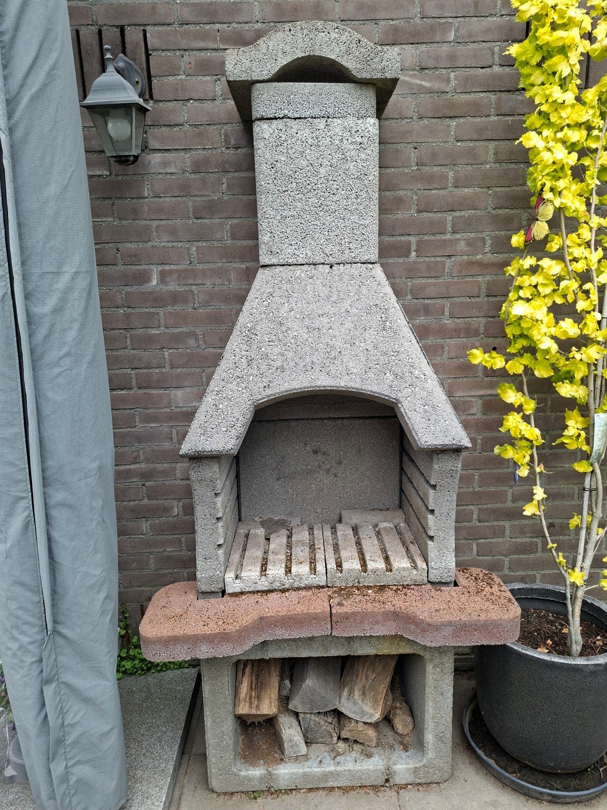 Stenen barbecue gratis ophalen, Tuin en Terras, Vuurkorven, Ophalen of Verzenden, Gebruikt