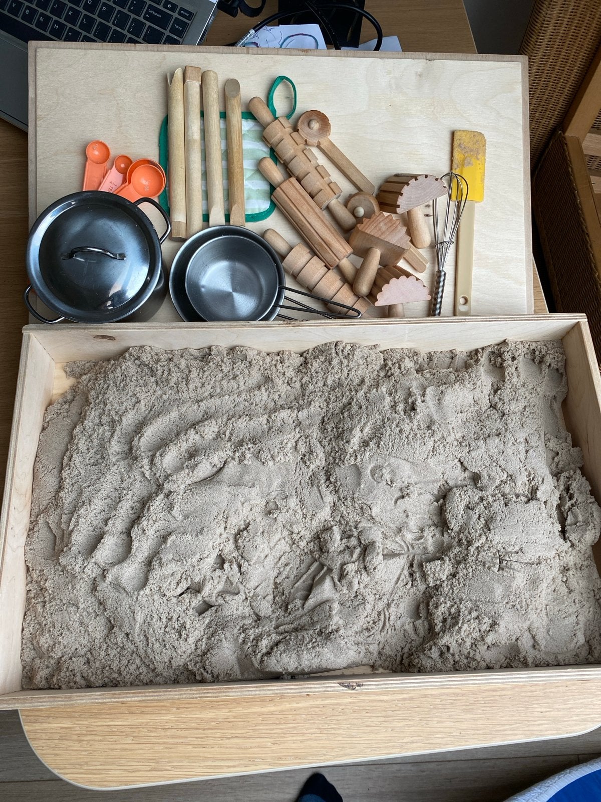 Magnetisch Speelzand asbestvrij met Accessoires, Kinderen en Baby's, Speelgoed | Educatief en Creatief, Ophalen of Verzenden, Zo goed als nieuw